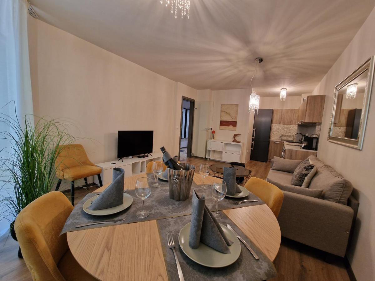 Мarelis Luxe Port Apartment Warna Zewnętrze zdjęcie